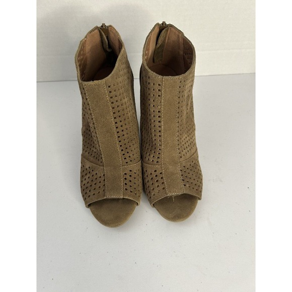 Moda Spana Uma Khaki Suede Wedge Heel Perforated Ankle Peep Toe Boot Women's 6.5 - Picture 4 of 9